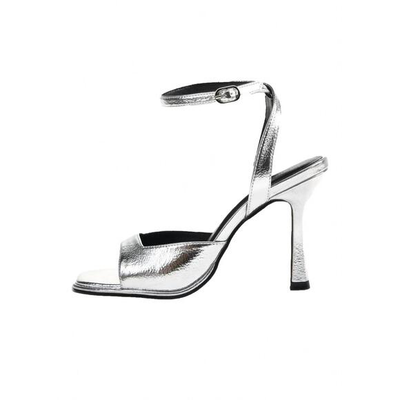 NEW CHINESE LAUNDRY women's lynwood heel sandals in silver - Picture 4 of 5